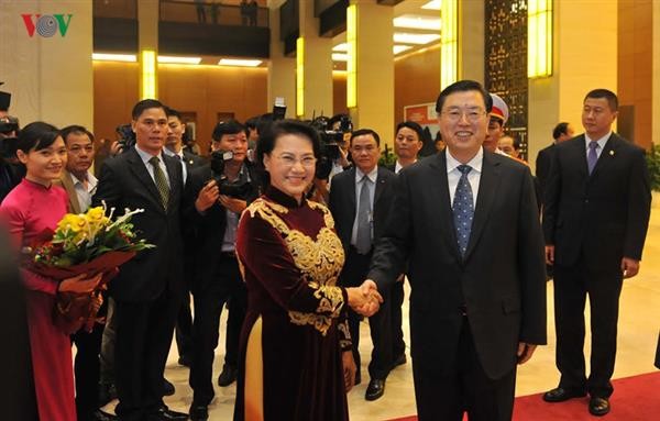 Vietnam, China boost legislative cooperation  - ảnh 1